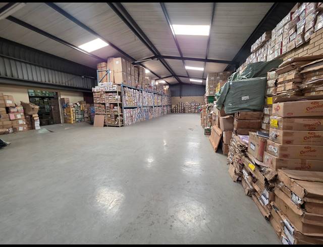 6,000M² WAREHOUSE FOR SALE IN CROWN